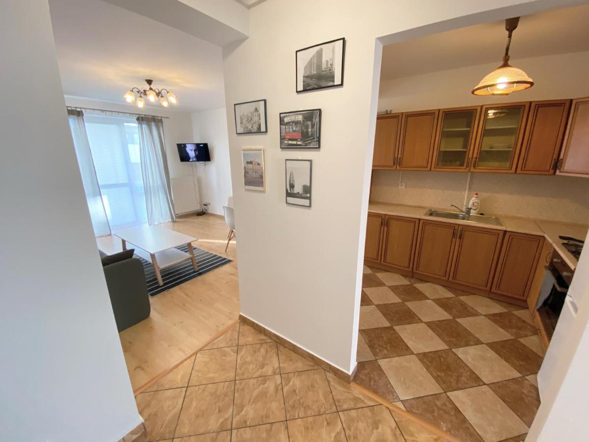 Easy Apartment