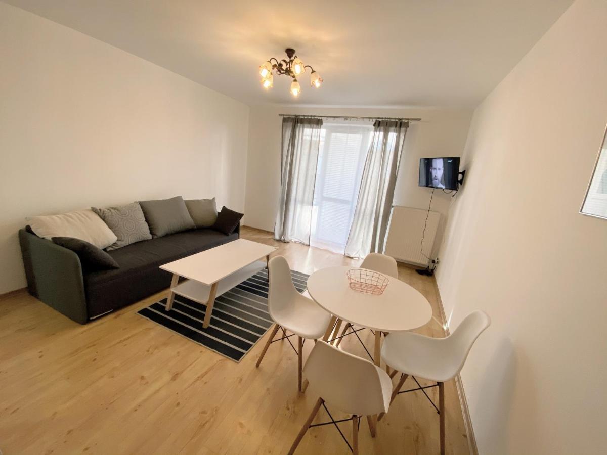 Apartment Easy