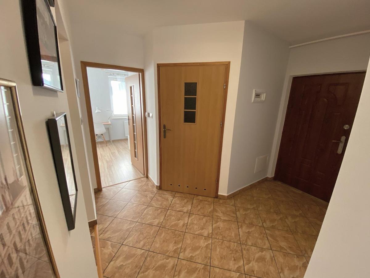 Easy Apartment *