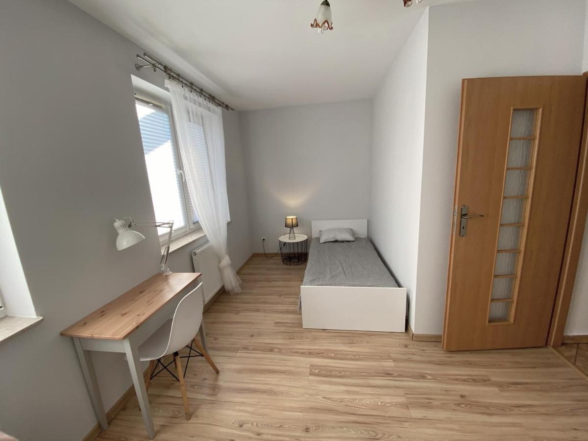 Easy Apartment *